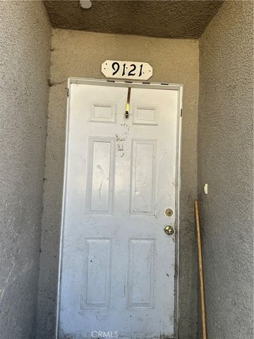 9121 Orchard, Los Angeles, CA 90044