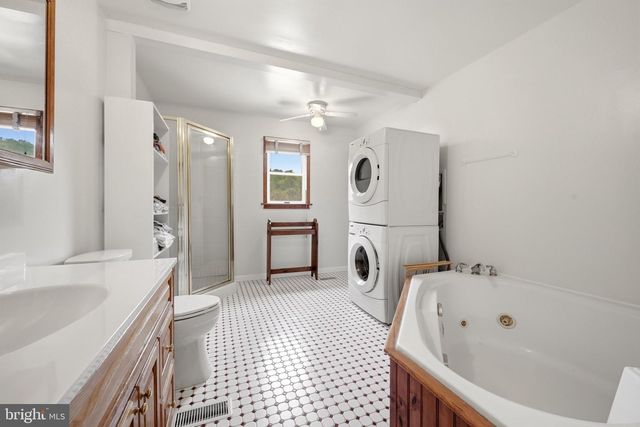 376 BLACK TWIG RD, Linden, VA 22642