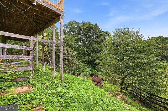 376 BLACK TWIG RD, Linden, VA 22642