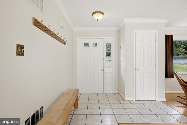 376 BLACK TWIG RD, Linden, VA 22642
