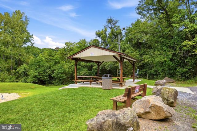 376 BLACK TWIG RD, Linden, VA 22642