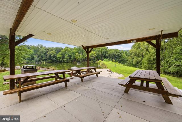 376 BLACK TWIG RD, Linden, VA 22642