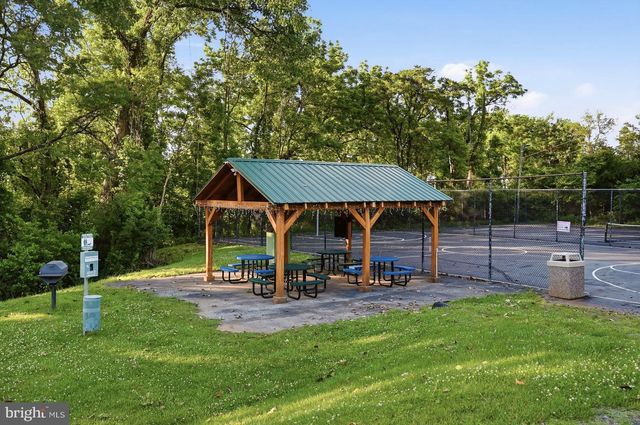 376 BLACK TWIG RD, Linden, VA 22642