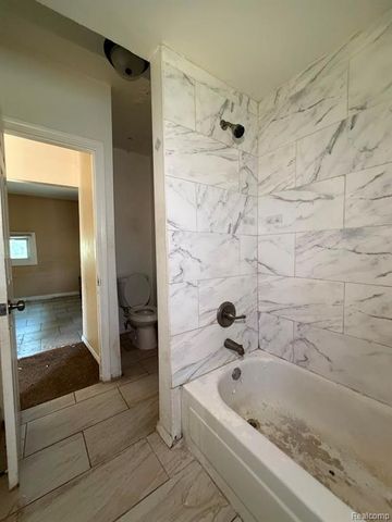 16856 San Juan Drive, Detroit, MI 48221