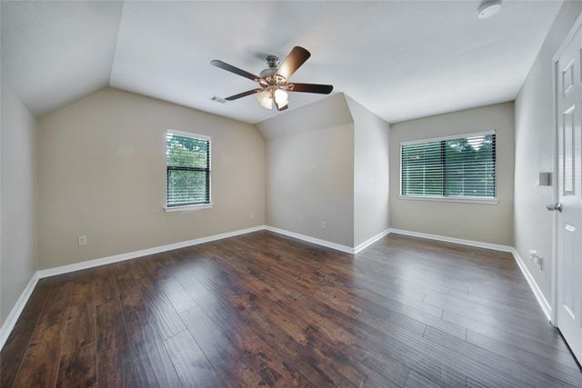 710 W Rollingwood, Pinehurst, TX 77362