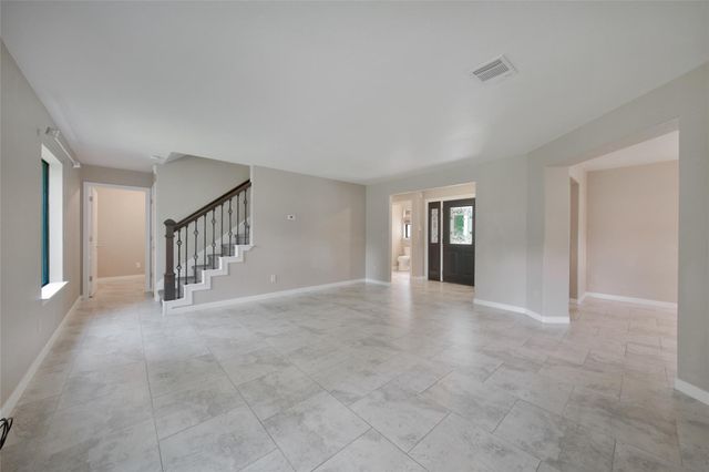 710 W Rollingwood, Pinehurst, TX 77362