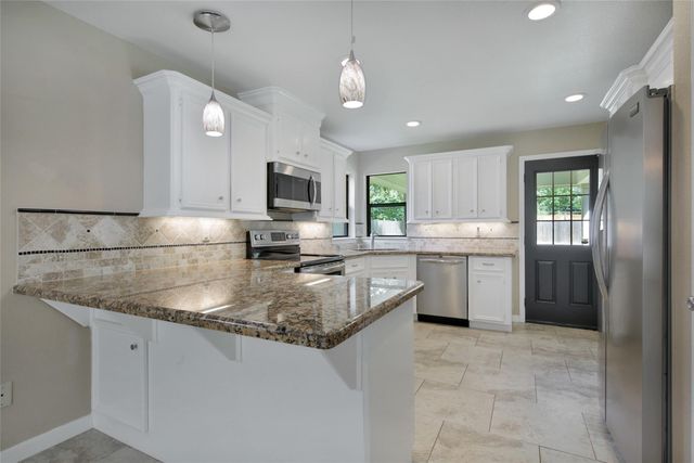710 W Rollingwood, Pinehurst, TX 77362