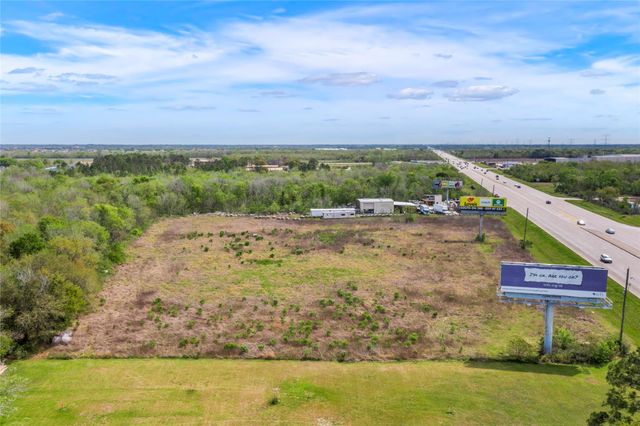 16123 Highway 6, Rosharon, TX 77583