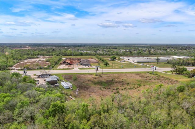 16123 Highway 6, Rosharon, TX 77583