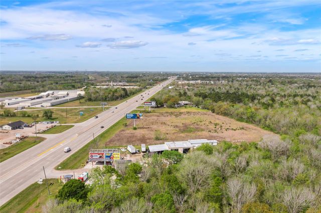 16123 Highway 6, Rosharon, TX 77583