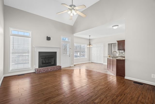 104 Camden Ct, N, Hendersonville, TN 37075