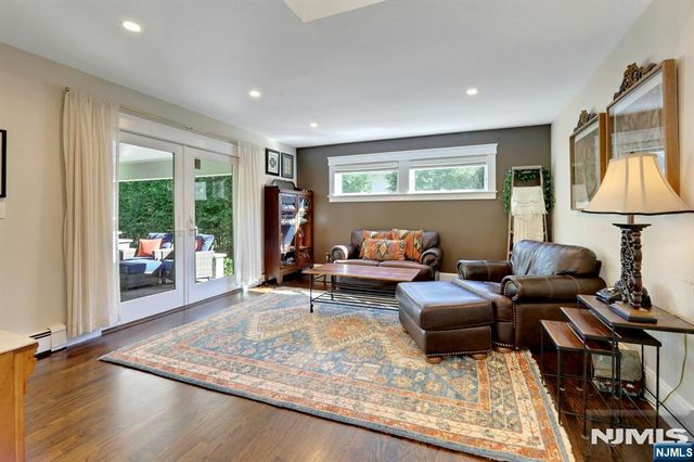 615 Sylvan Place, Haworth, NJ 07641