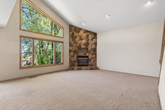 6129 Eagle Lake Drive, Maple Grove, MN 55369