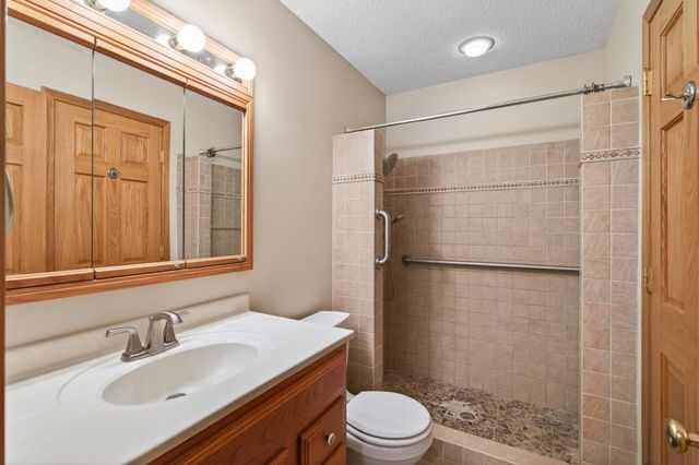 6129 Eagle Lake Drive, Maple Grove, MN 55369