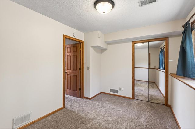 6129 Eagle Lake Drive, Maple Grove, MN 55369