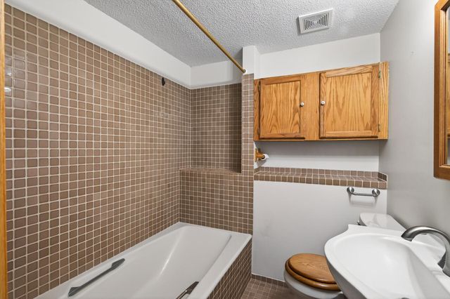 6129 Eagle Lake Drive, Maple Grove, MN 55369