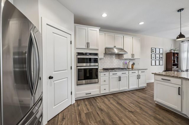 2800 Isabelle Drive, Victoria, MN 55386