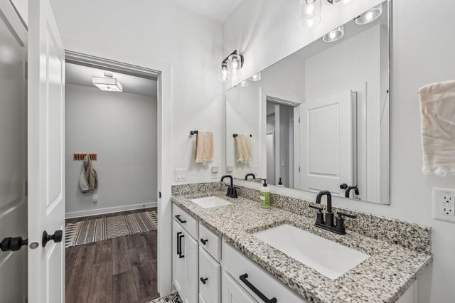 2800 Isabelle Drive, Victoria, MN 55386
