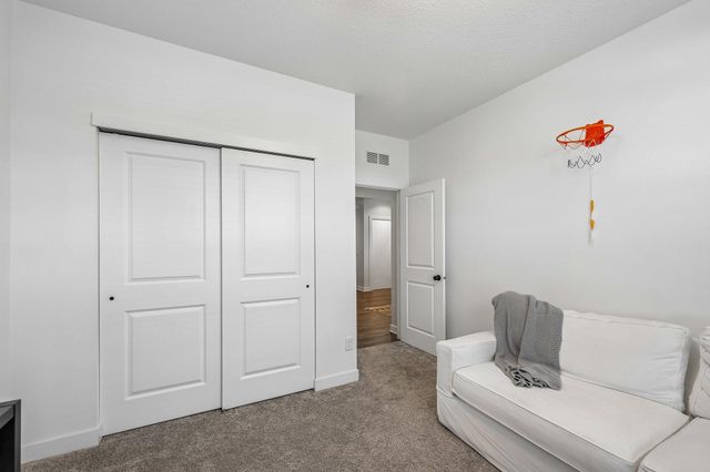 2800 Isabelle Drive, Victoria, MN 55386