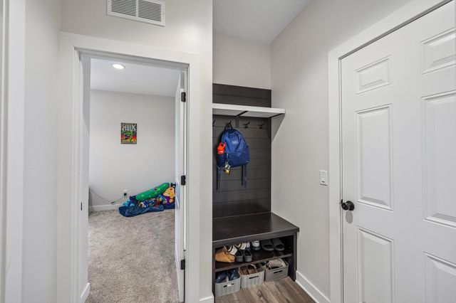 2800 Isabelle Drive, Victoria, MN 55386