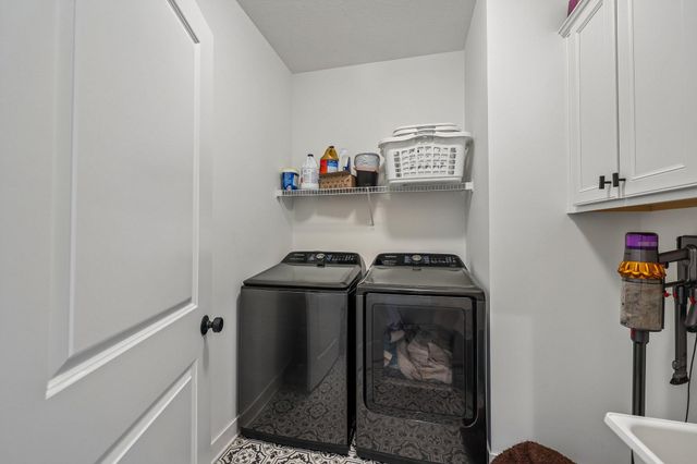 2800 Isabelle Drive, Victoria, MN 55386