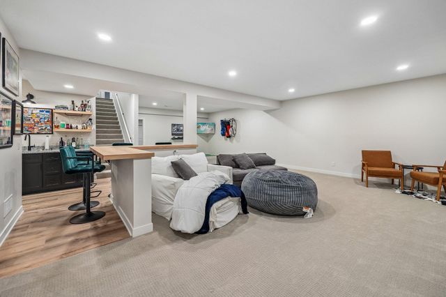 2800 Isabelle Drive, Victoria, MN 55386