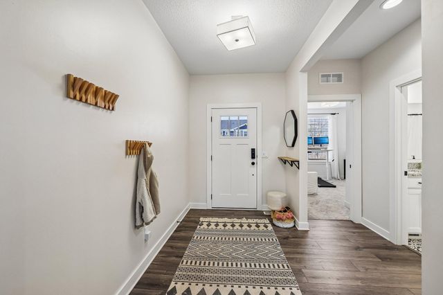 2800 Isabelle Drive, Victoria, MN 55386