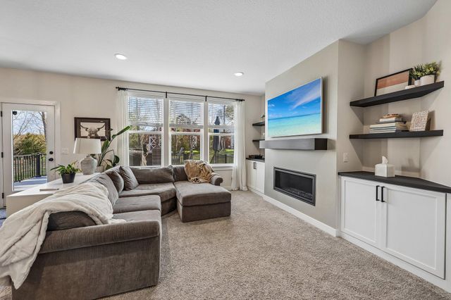 2800 Isabelle Drive, Victoria, MN 55386