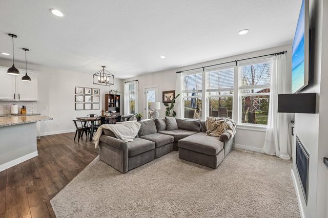 2800 Isabelle Drive, Victoria, MN 55386