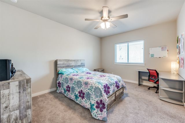 912 Fallbrook Avenue, Denton, TX 76210