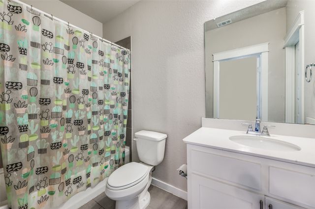 912 Fallbrook Avenue, Denton, TX 76210