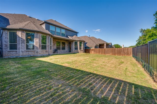 912 Fallbrook Avenue, Denton, TX 76210