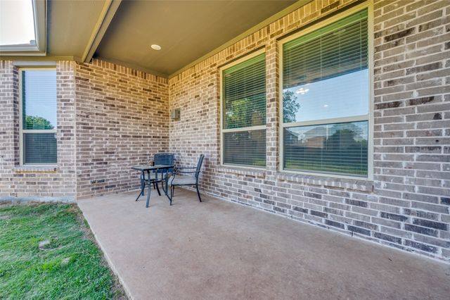 912 Fallbrook Avenue, Denton, TX 76210