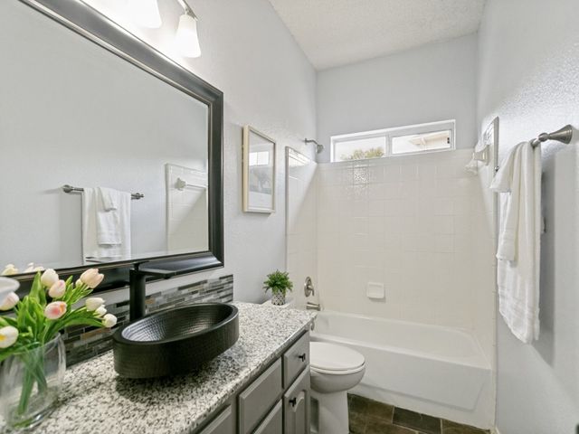601 Mustang Ridge Drive, Murphy, TX 75094