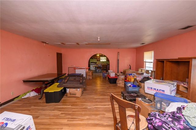 1233 S 2nd Street, Alamo, TX 78516