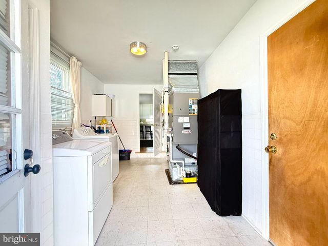 237 5TH AVE W, Cherry Hill, NJ 08002