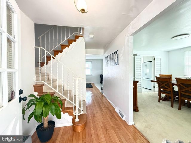 237 5TH AVE W, Cherry Hill, NJ 08002
