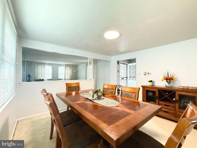 237 5TH AVE W, Cherry Hill, NJ 08002
