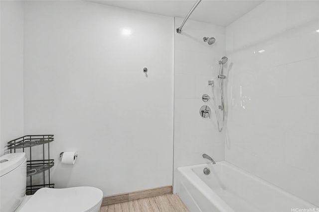 1500 Rycroft Street 811R, Honolulu, HI 96814