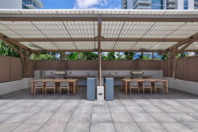 1500 Rycroft Street 811R, Honolulu, HI 96814