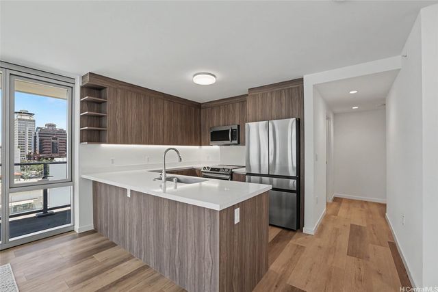 1500 Rycroft Street 811R, Honolulu, HI 96814