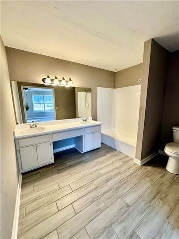 501 Lee Byrd Road, Loganville, GA 30052