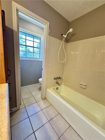 501 Lee Byrd Road, Loganville, GA 30052