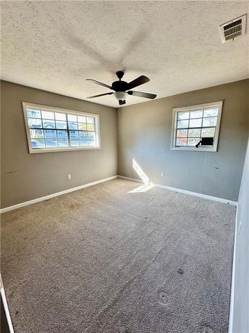 501 Lee Byrd Road, Loganville, GA 30052