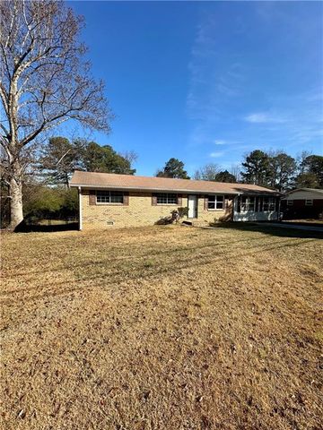 501 Lee Byrd Road, Loganville, GA 30052