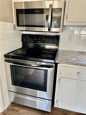 501 Lee Byrd Road, Loganville, GA 30052