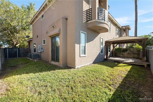 1304 E Pineridge Avenue B, Mcallen, TX 78503