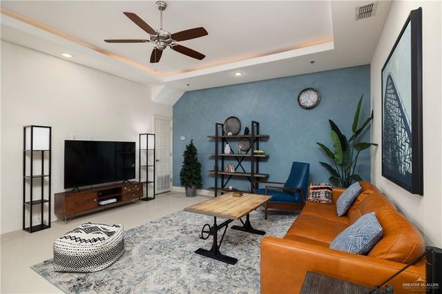 1304 E Pineridge Avenue B, Mcallen, TX 78503