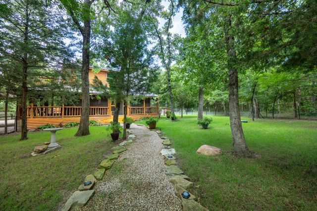 9819 Old Bridge Road, Terrell, TX 75160
