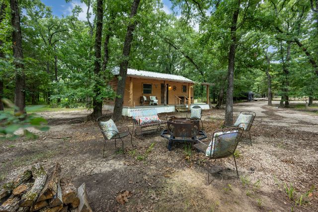 9819 Old Bridge Road, Terrell, TX 75160